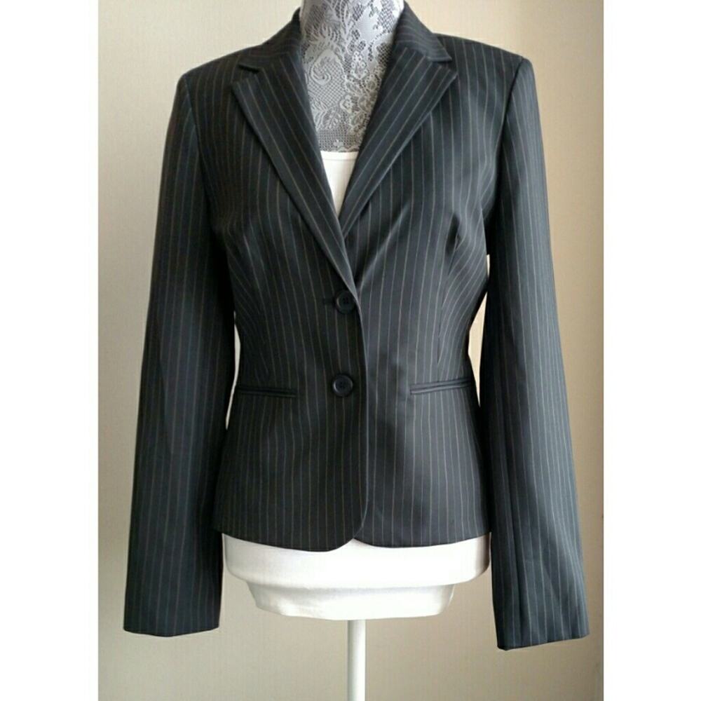 LOFT Black Pinstripe Blazer Career Office Workwear 4 New